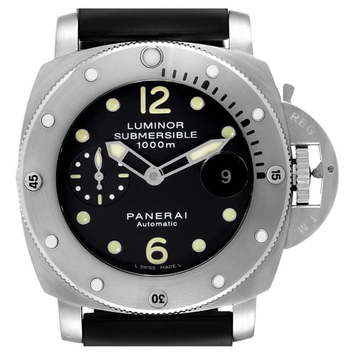 Panerai Luminor Submersible PAM01289 Review: The Blue Diver