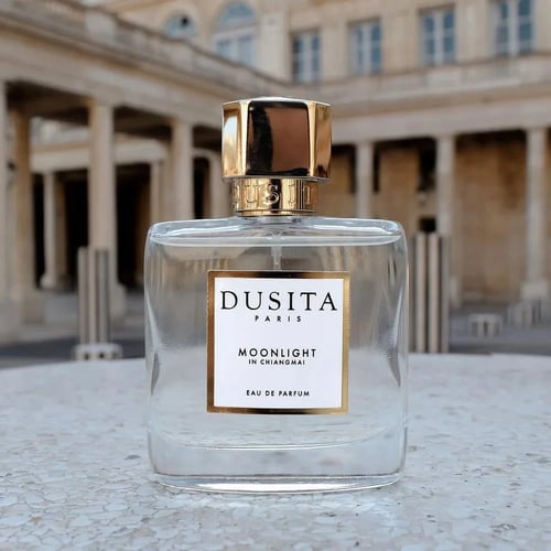 Parfums Dusita Moonlight in Chiang Mai Review: Luminous Woods