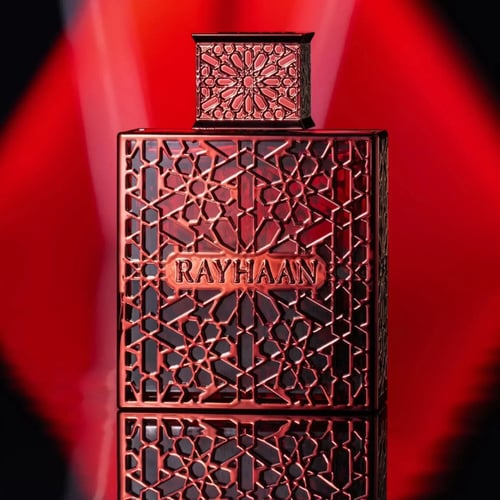 Rayhaan Crimson Review: A Warm Spicy Vanilla Symphony