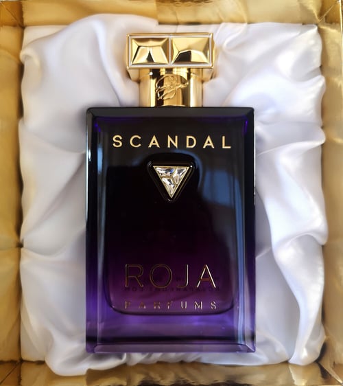 Roja Dove Scandal Pour Femme Review: A White Floral Symphony