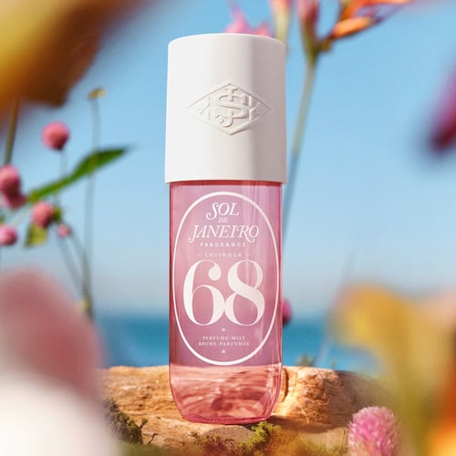 Sol de Janeiro Cheirosa 68 Review: A Pink Dragonfruit Oasis