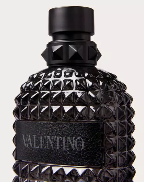 Valentino Born In Roma Rendez-vous Review: A Monochromatic Masterpiece