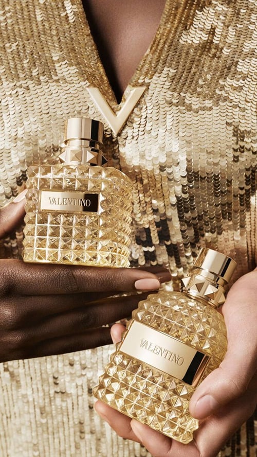 Valentino Reve a trois — Valentino Rêve à Trois Review: Rose, Oud, Saffron 2026
