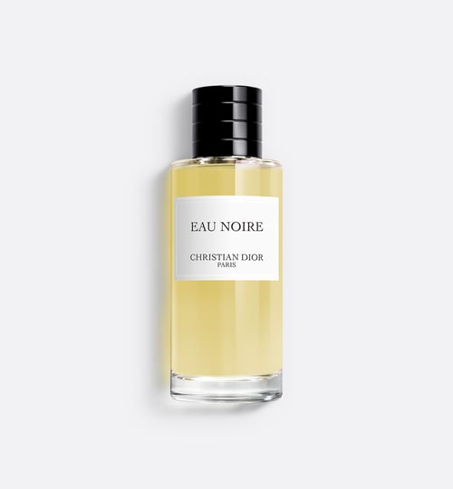 Dior Eau Noire Review: The Cult Classic That Captures Midnight