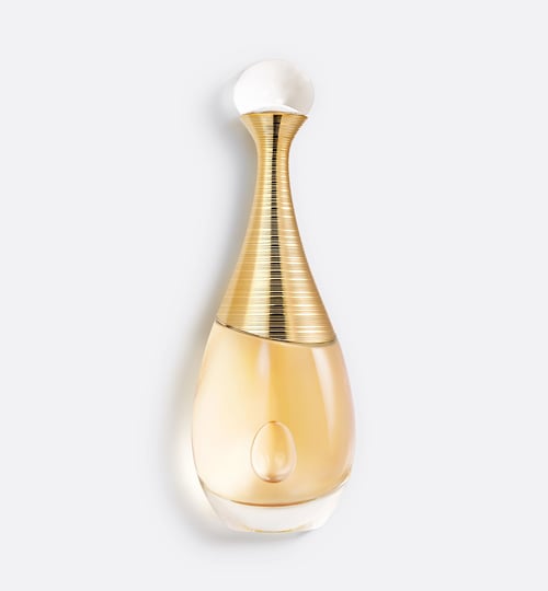 Dior J'adore Review: A Timeless Floral Masterpiece
