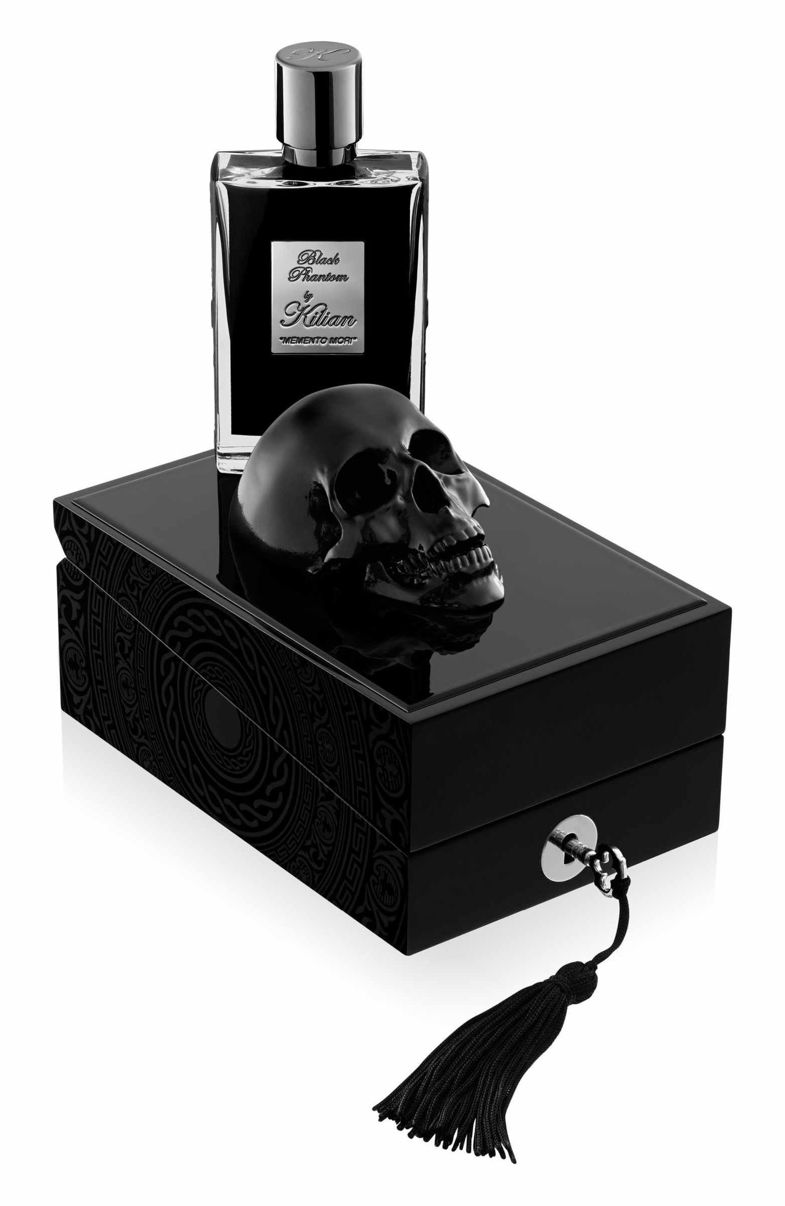 Black Phantom (Memento Mori) by Kilian: A Scholarly Review - Product Image