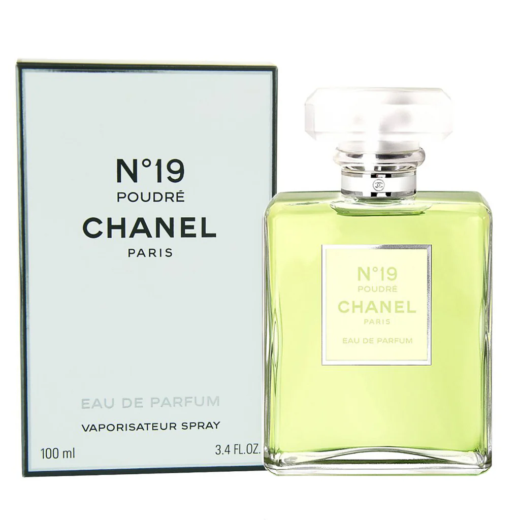 Chanel No 19 Poudré: The Powdery Metamorphosis of a Green Icon - Product Image