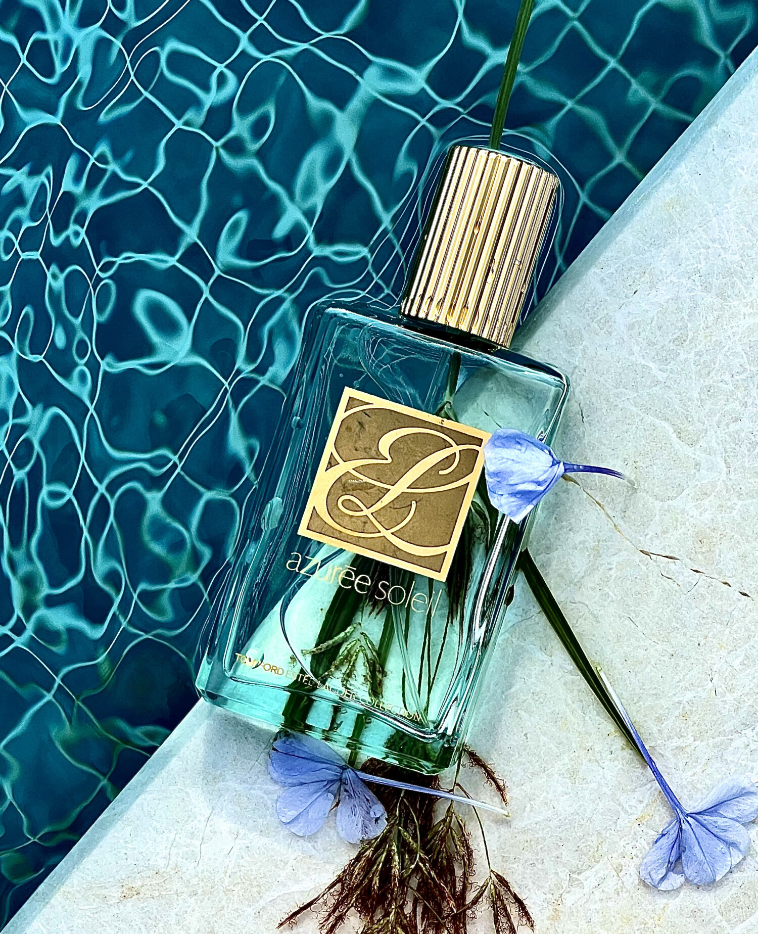 Estée Lauder Azuree Soleil: A Glimmer of Golden Mediterranean Sunshine in a Bottle - Product Image
