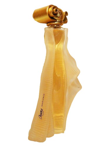 An Ode to a Lost Flame: A Definitive Review of Givenchy's Organza Indecence Eau De Toilette Du Desert