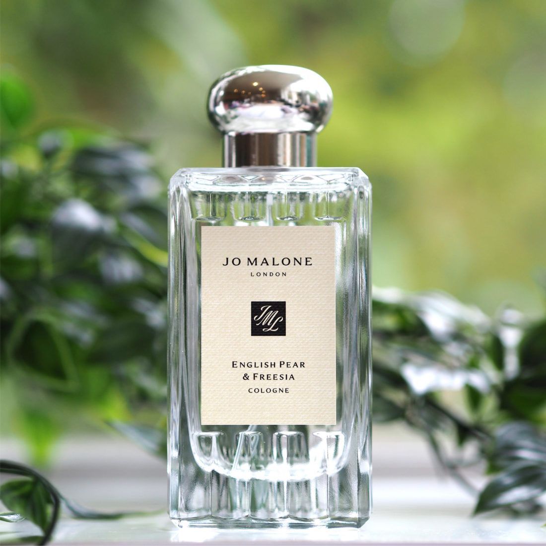 Jo Malone English Pear & Freesia Cologne Review – A Timeless Fruity Floral - Product Image