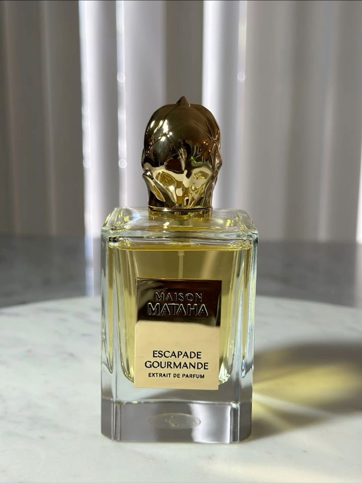Escapade Gourmand Review: A Decadent Vanilla Escape