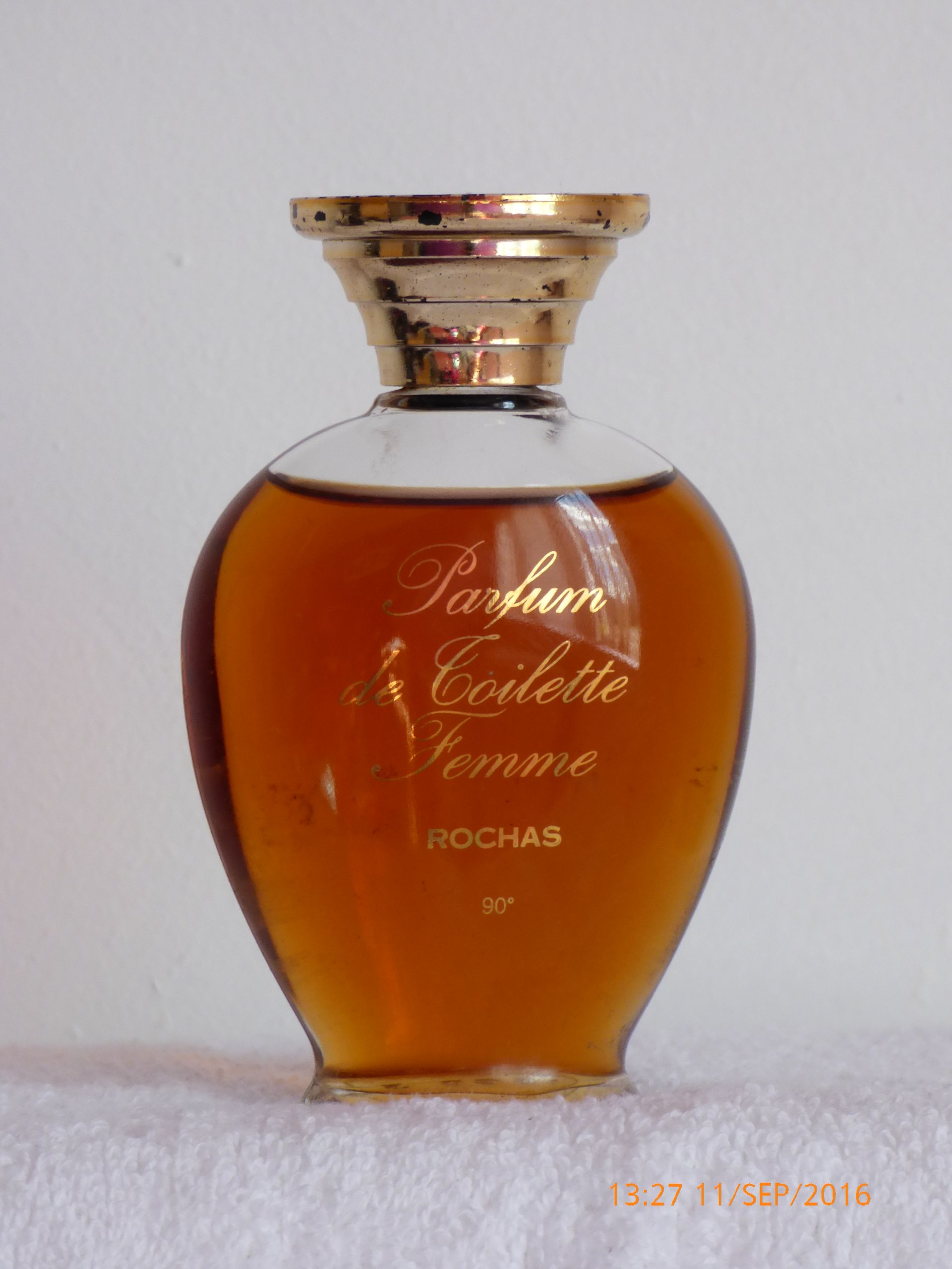 Rochas Femme (Vintage): A Timeless Chypre Masterpiece Review - Product Image