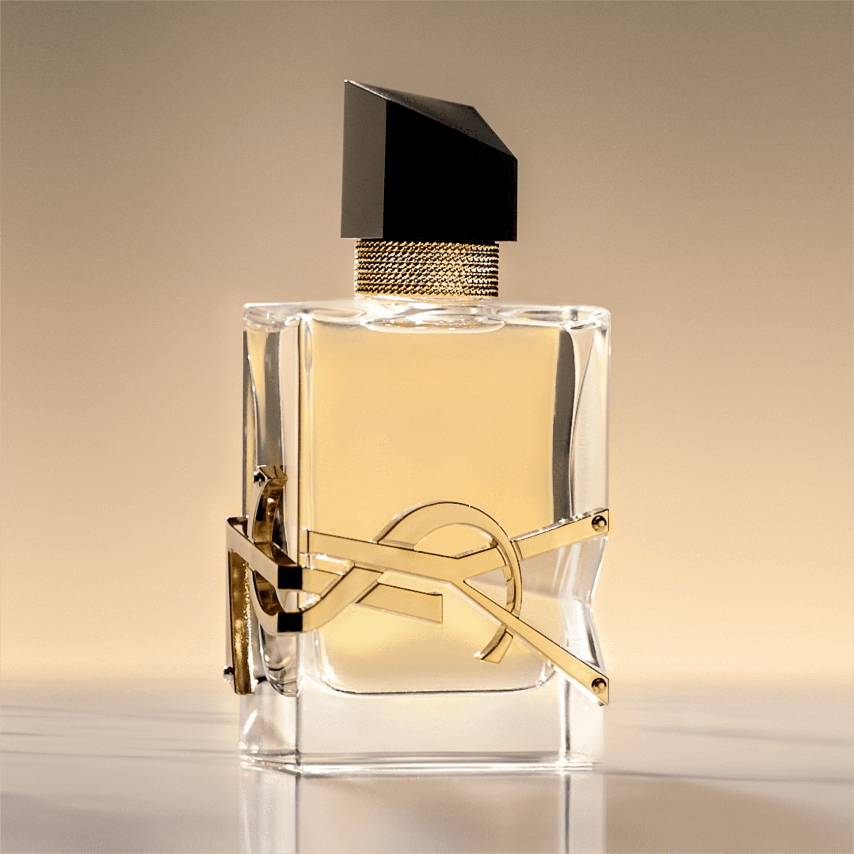 Yves Saint Laurent Libre EDP: A Masterpiece of Freedom - Product Image